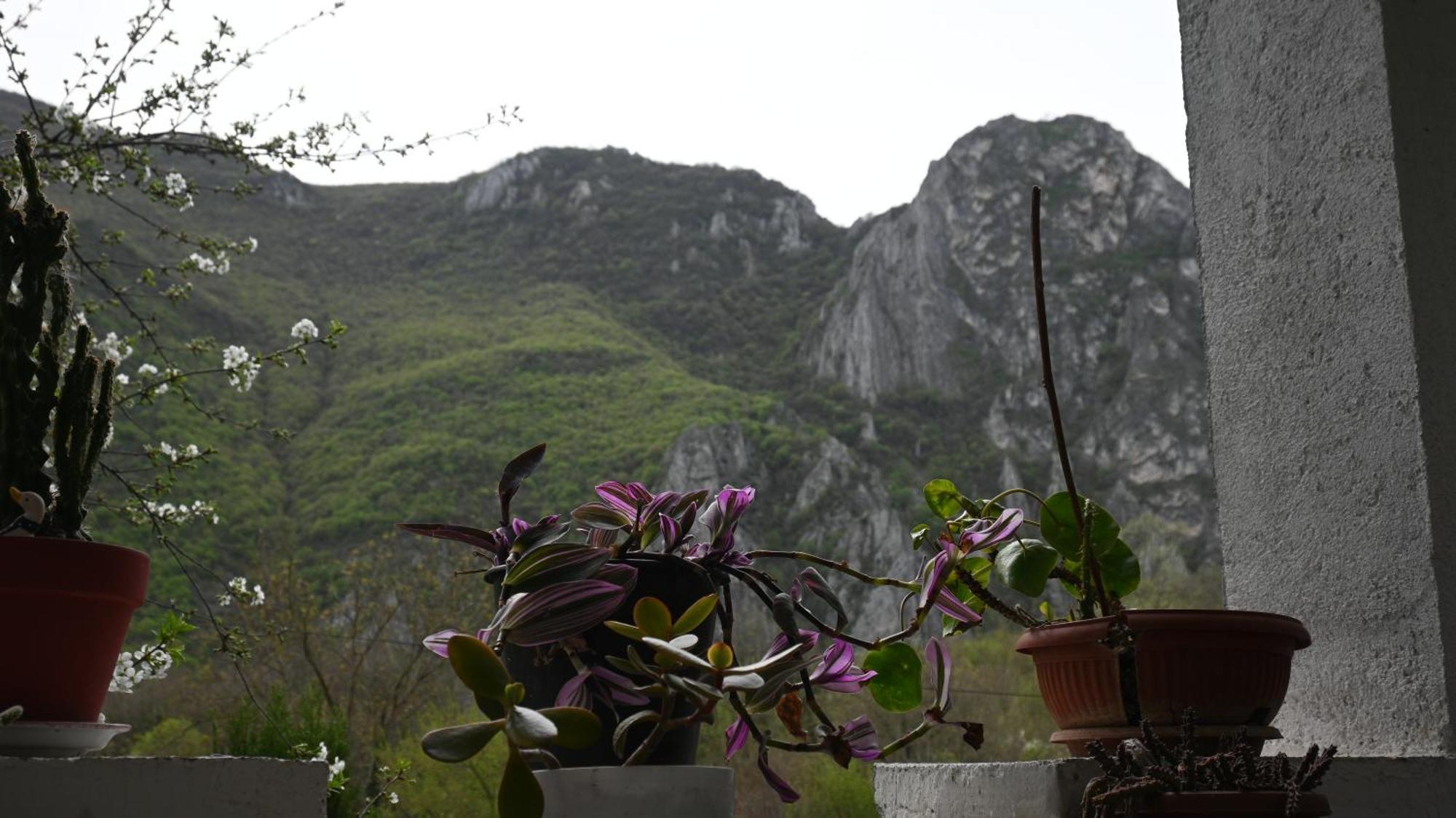 Canyon Matka - Unique Place For Stay Skopje Exteriör bild